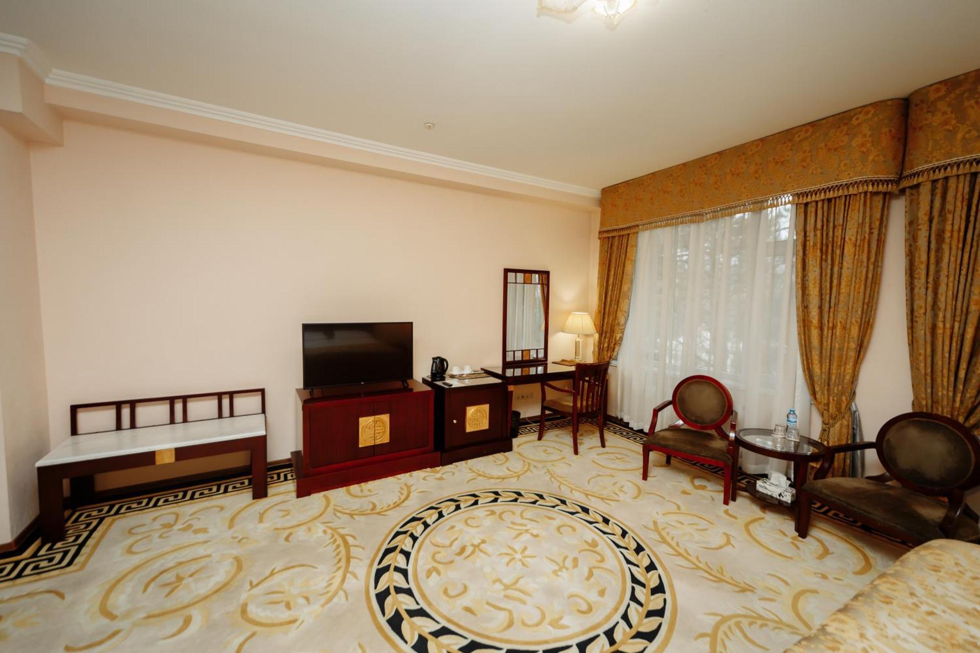 Hotel Royal Florence Кишинёв Экстерьер фото