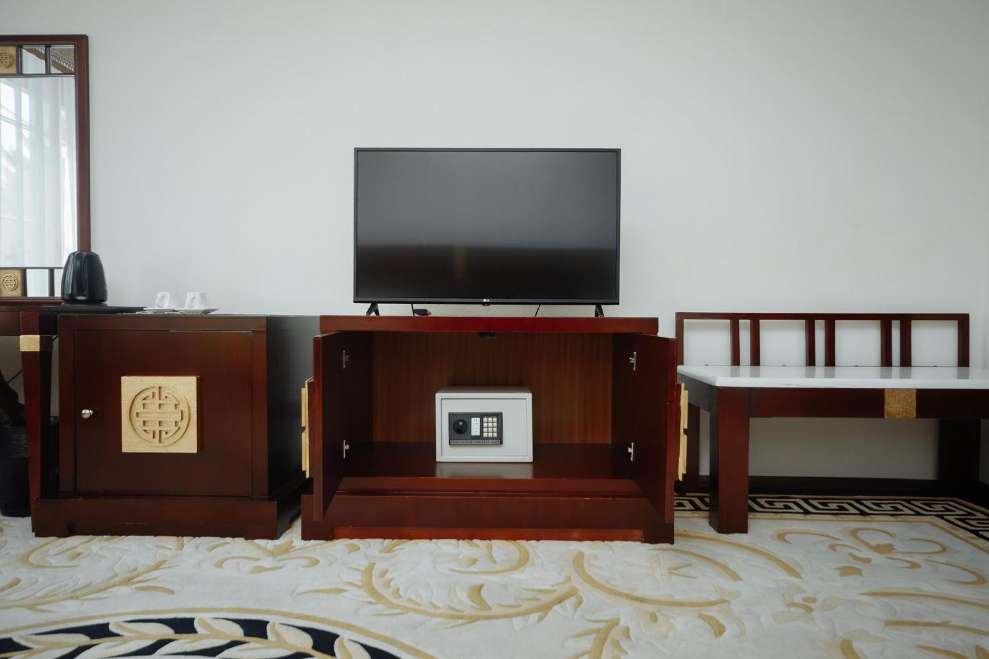 Hotel Royal Florence Кишинёв Экстерьер фото