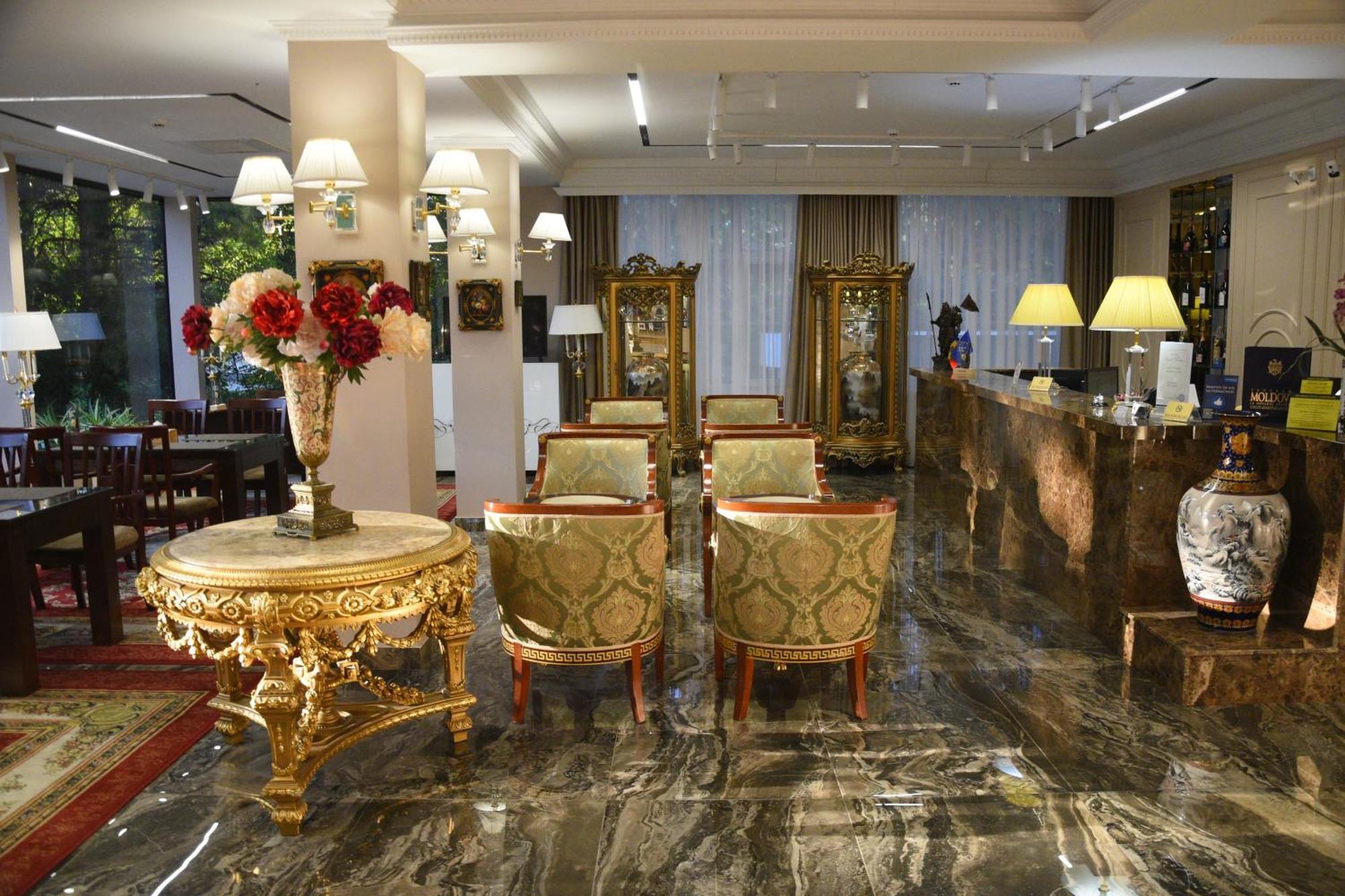 Hotel Royal Florence Кишинёв Экстерьер фото