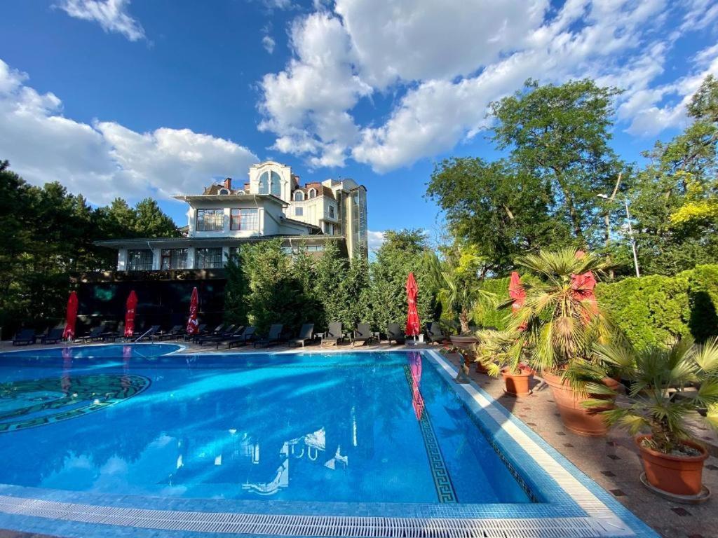 Hotel Royal Florence Кишинёв Экстерьер фото